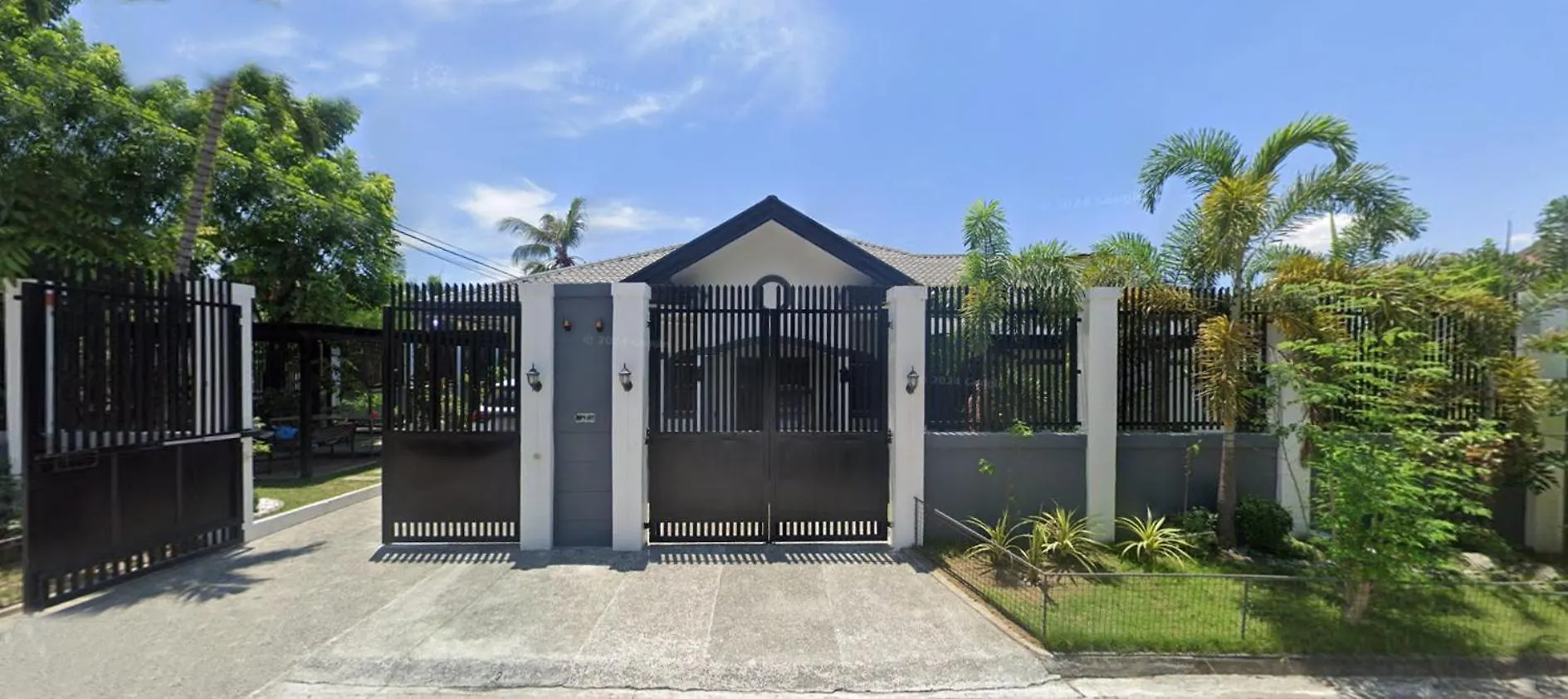 The Party Pad Villa Angeles 0*,  Philippines